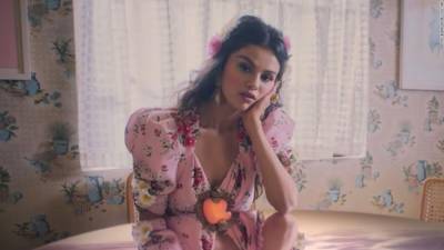 Selena Gomez drops Spanish single 'De Una Vez' - edition.cnn.com - Spain