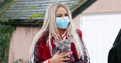 Katie Price looks downcast as she steps out with Carl Woods following heartbreaking Harvey decision - www.ok.co.uk - France