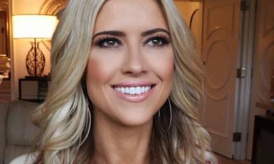 Christina Anstead stuns in low-cut top for flawless morning selfie - hellomagazine.com