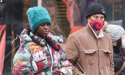 Joshua Jackson & Jodie Turner-Smith Bundle Up While Out in New York City - www.justjared.com - New York