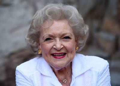 Betty White marks her 99th birthday with new tv show - evoke.ie