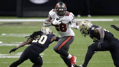 Fox Rules Sunday Ratings With Tampa Bay-New Orleans Matchup; ‘Batwoman’ Season 2 Premiere Ticks Down - deadline.com - New Orleans - county Bay - parish Orleans