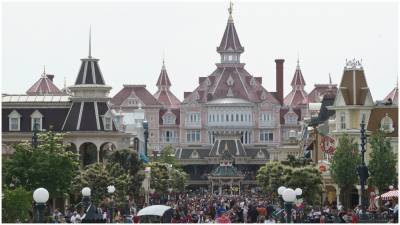 Disneyland Paris Delays Reopening By Two Months - variety.com - France