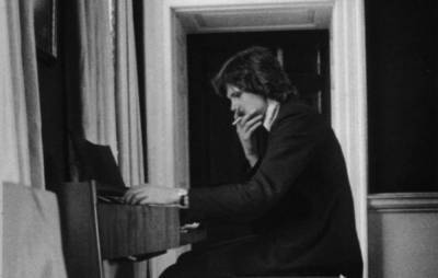 Nick Drake’s estate agrees global publishing deal for his back catalogue - www.nme.com - New York