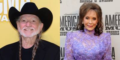 Music Legends Willie Nelson and Loretta Lynn Receive Coronavirus Vaccines - www.justjared.com