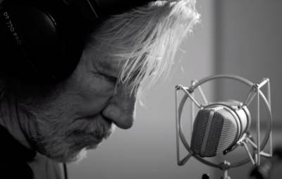 Roger Waters shares new studio version of Pink Floyd’s ‘The Gunner’s Dream’ - www.nme.com - USA