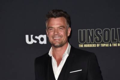 Josh Duhamel in Early Talks to Replace Armie Hammer in JLo Movie ‘Shotgun Wedding’ - thewrap.com - county Early