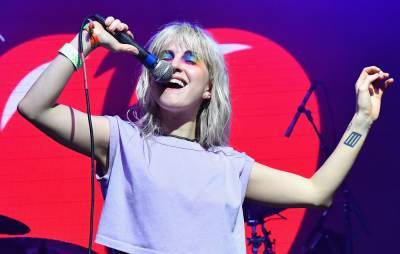 Hayley Williams reassures fans that Paramore aren’t breaking up - www.nme.com