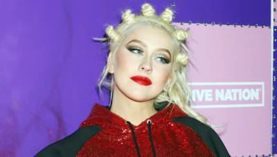 Christina Aguilera, 40, Wears Nothing But A Cowboy Hat During New Year’s Day Bubble Bath — Watch - hollywoodlife.com