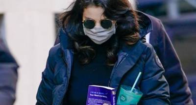PHOTOS: Selena Gomez turns heads in a chic mini skirt on the sets of Only Murders; Is she reading THIS book? - www.pinkvilla.com - New York