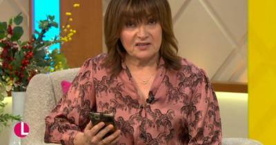Lorraine Kelly's 'x-rated' zebra dress leaves fans in stitches after viewers spot animals romping - www.dailyrecord.co.uk - Scotland