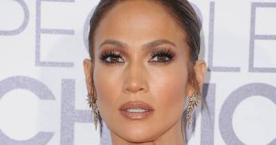 Jennifer Lopez says her ageless face is down to olive oil – so we asked for an expert opinion - www.ok.co.uk