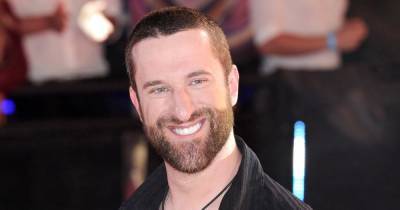 Dustin Diamond Is ‘Going Through a Lot of Pain’ Amid Cancer Battle: ‘He’s Going to Be in the Hospital for a While’ - www.usmagazine.com