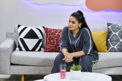 Lilly Singh Offers New Relocation Service To Americans Called ‘Go Canuck Yourself’ - etcanada.com - USA - Canada