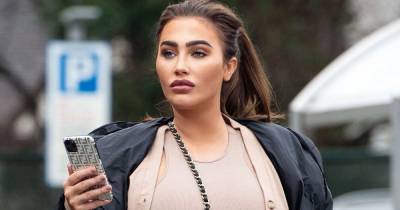 Lauren Goodger flaunts blossoming baby bump as she admits she 'loves her pregnancy curves' in new pictures - www.ok.co.uk