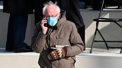Bernie Sanders Steals The Show At The Inauguration With His Mittens: See The Look - hollywoodlife.com - state Vermont - city Burlington