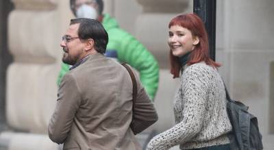 Jennifer Lawrence & Leonardo DiCaprio Share a Laugh on 'Don't Look Up' Set - www.justjared.com - state Massachusets
