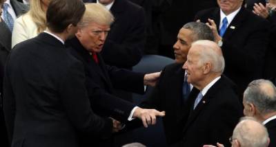 Donald Trump left a secret note for Joe Biden in White House before leaving? Twitterati guesses what he wrote - www.pinkvilla.com - USA - Washington - Washington