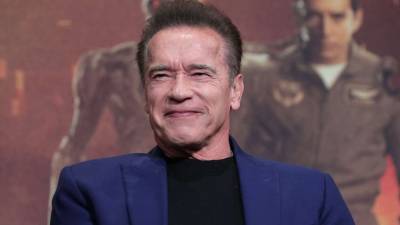 Arnold Schwarzenegger Says It's 'a Good Day' as He Receives COVID-19 Vaccine - www.etonline.com - California