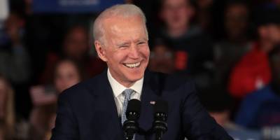 Joe Biden's POTUS Twitter Account Is Only Following One Celebrity - www.justjared.com - USA
