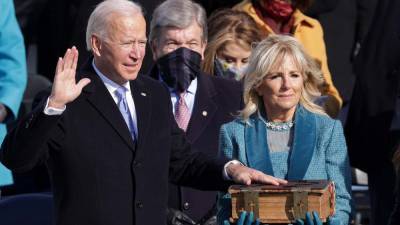 Critic's Notebook: At Joe Biden's Inauguration, Glimmers of Light Drive Out Trumpian Darkness - www.hollywoodreporter.com