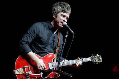 Noel Gallagher Plans To Record A Collection Of ‘Lost’ Oasis Tracks Without Brother Liam - etcanada.com