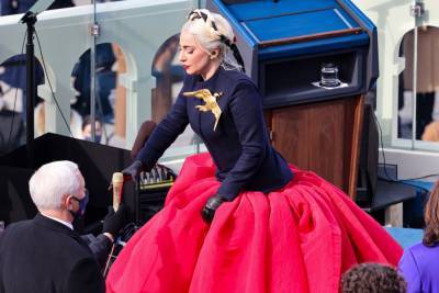 Joe Biden - Mike Pence - Kamala Harris - Photo Of Lady Gaga Expressing Her Distaste For Mike Pence At Inauguration Goes Viral - etcanada.com