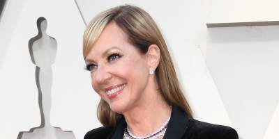 Allison Janney Says a Co-Star Once Asked She Put Neosporin on Her Lips Before a Kissing Scene (Before the Pandemic) - www.justjared.com