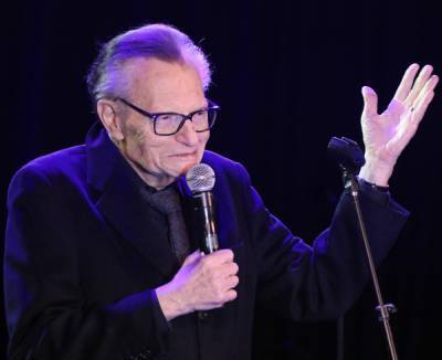 Celebs React To Larry King's Death: 'A Giant Of Broadcasting' - perezhilton.com - Los Angeles
