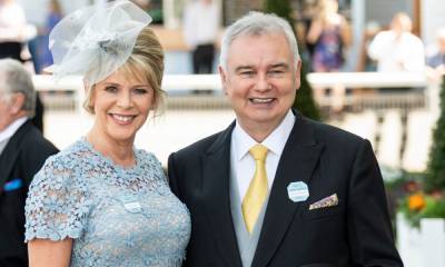 Eamonn Holmes thrills fans with unseen family photo for special occasion - hellomagazine.com