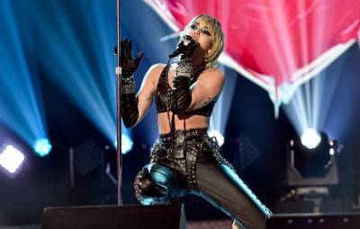 Miley Cyrus announces Super Bowl performance for first-ever ‘TikTok Tailgate’ - www.nme.com - Florida