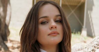 Joey King Posts First Look Photo from 'Bullet Train' Set! - www.justjared.com