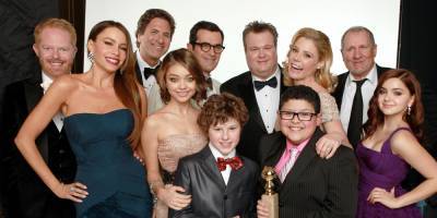 'Modern Family' Set to Stream on Hulu & Peacock - www.justjared.com