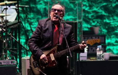 Elvis Costello recalls being banned from ‘SNL’: “I just wanted them to remember us” - www.nme.com