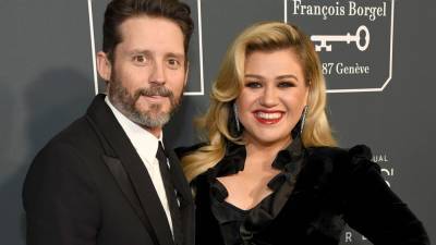 Kelly Clarkson's estranged husband Brandon Blackstock denies singer's defrauding claim: reports - www.foxnews.com