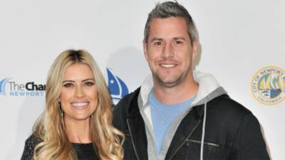 Christina Anstead changes her name on Instagram amid divorce from Ant Anstead - www.foxnews.com