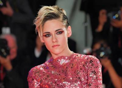 We finally have our first look at Kristen Stewart as Princess Diana and she’s the image of her - evoke.ie - Britain - USA - Germany