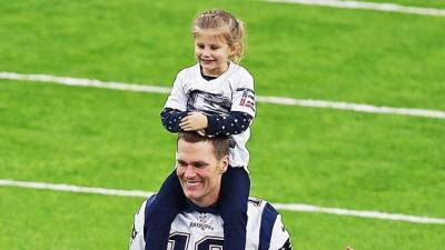 Why It’s Important For Tom Brady To Have His Entire Family At What Could Be His ‘Last’ Super Bowl Ever - hollywoodlife.com - county Bay - Kansas City