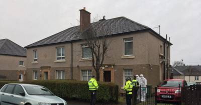 Police race to Glasgow property following death of 68-year-old man - www.dailyrecord.co.uk