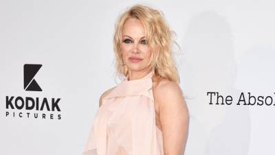 Pamela Anderson Married: She Ties The Knot With Her Bodyguard 10 Mos. After Jon Peters Split - hollywoodlife.com