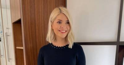 Holly Willoughby wows fans in figure hugging knitted dress on This Morning – copy her look here - www.ok.co.uk