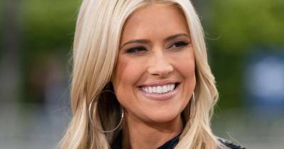 Christina Anstead's 16-diamond wedding band has to be seen to be believed – see photo - www.msn.com