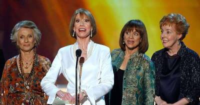 Mary Tyler Moore Show: what was the 70s sitcom and who was Cloris Leachman’s character Phyllis Lindstrom? - www.msn.com - county Moore