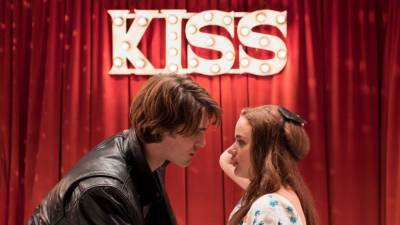 'Kissing Booth 3': What We Know About the Final Film - www.etonline.com