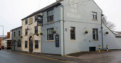 Covid-19 fines for landlord and four people found drinking at pub - www.manchestereveningnews.co.uk - county Lane