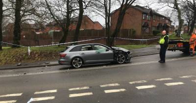 Emergency services close road after Audi involved in crash in Stalybridge - www.manchestereveningnews.co.uk