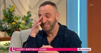 Lorraine's Mark Hayes bursts into tears as host surprises him on air - www.manchestereveningnews.co.uk