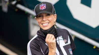 Sarah Thomas on Making History as the First Female Referee to Officiate a Super Bowl - www.etonline.com