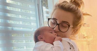 Dani Dyer shares sweet new snap of baby Santiago and admits she hasn't washed her hair since giving birth - www.ok.co.uk - city Santiago