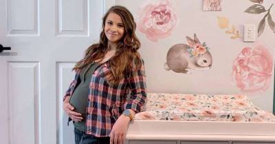 Pregnant Bindi Irwin shares unexpected baby photo - and fans react - www.msn.com - Australia